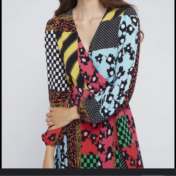 Alice + Olivia Runway Collection- Coco Mock-Wrap Blouson-Sleeve Maxi Dress - Picture 3 of 10